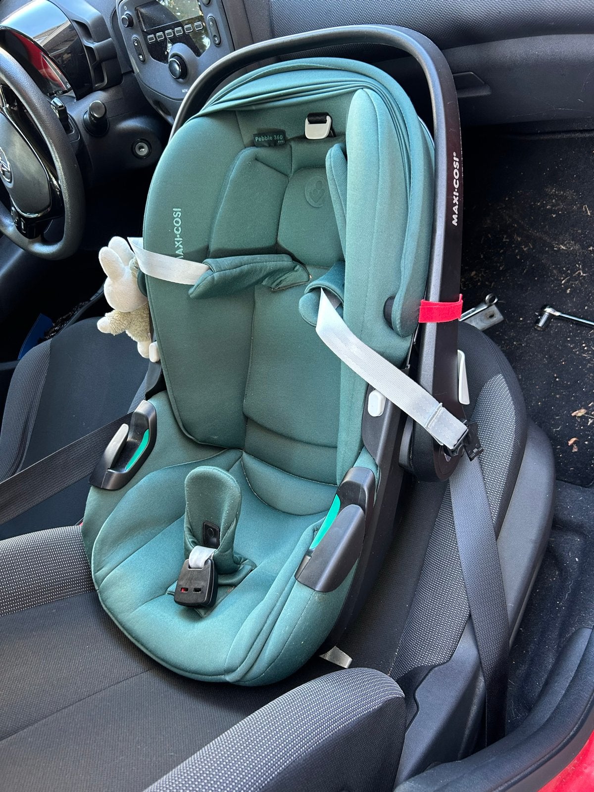 Maxi-Cosi Pebble 360 autostoel met FamilyFix 360 base, Ophalen, Zijbescherming, Zo goed als nieuw, Isofix