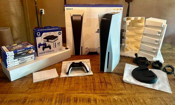Playstation 5 Disk Volledig Nieuwstaat + games en compleet, Spelcomputers en Games, Spelcomputers | Sony PlayStation 5, Ophalen of Verzenden