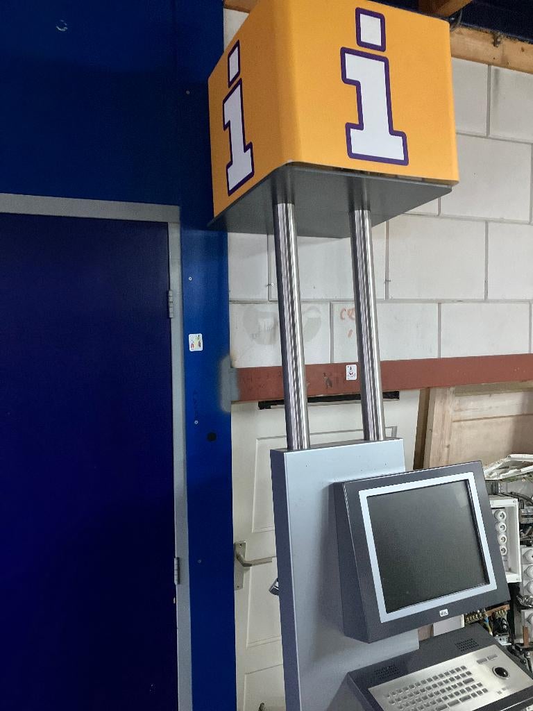 Info balie rvs staanders zuil met computer ( 137 ), Ophalen, Gebruikt, Nb, Nb