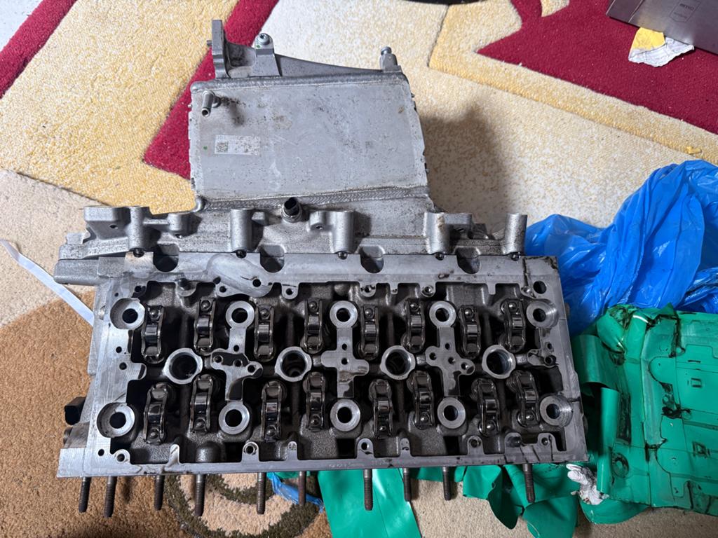 Audi a4 motor cilinter kop, Auto-onderdelen, Ophalen of Verzenden, Audi