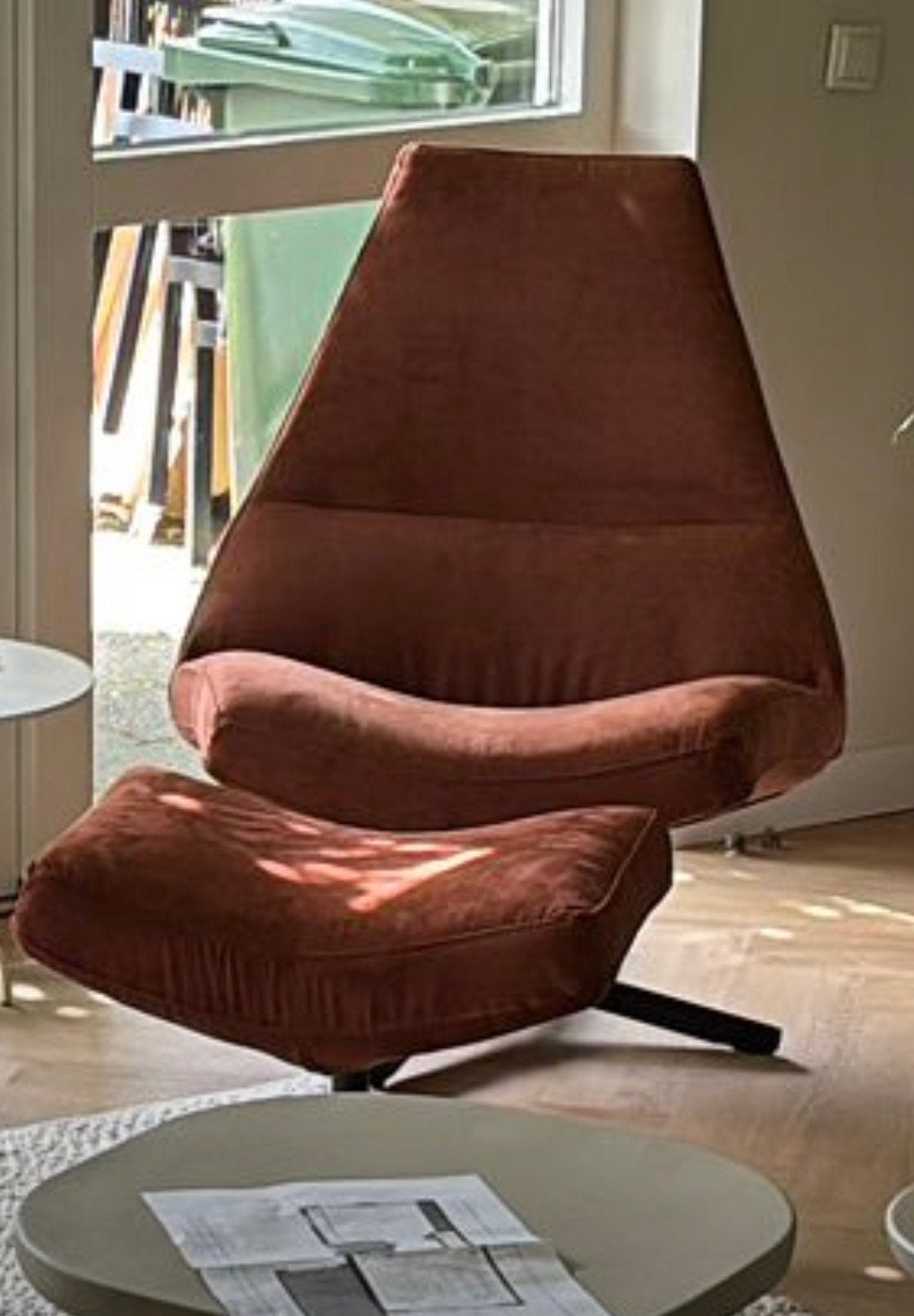 Fauteuil Heaven (Eijerkamp) met voetenbank, Ophalen, Bruin, Zo goed als nieuw, Eén