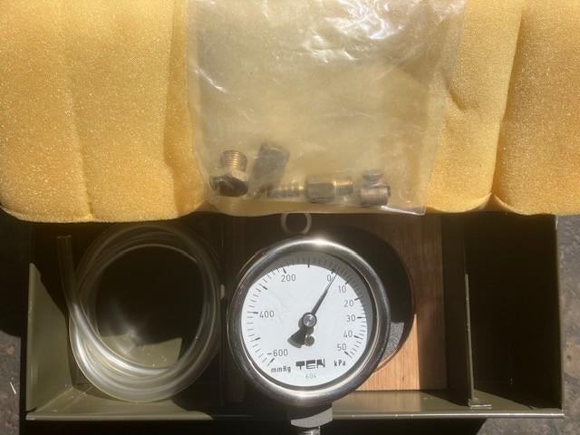 Vacuümmeter Nekaf ex NL leger tbv afstellen carburateur, Verzamelen, Ophalen of Verzenden, Landmacht, Nederland, Overige typen