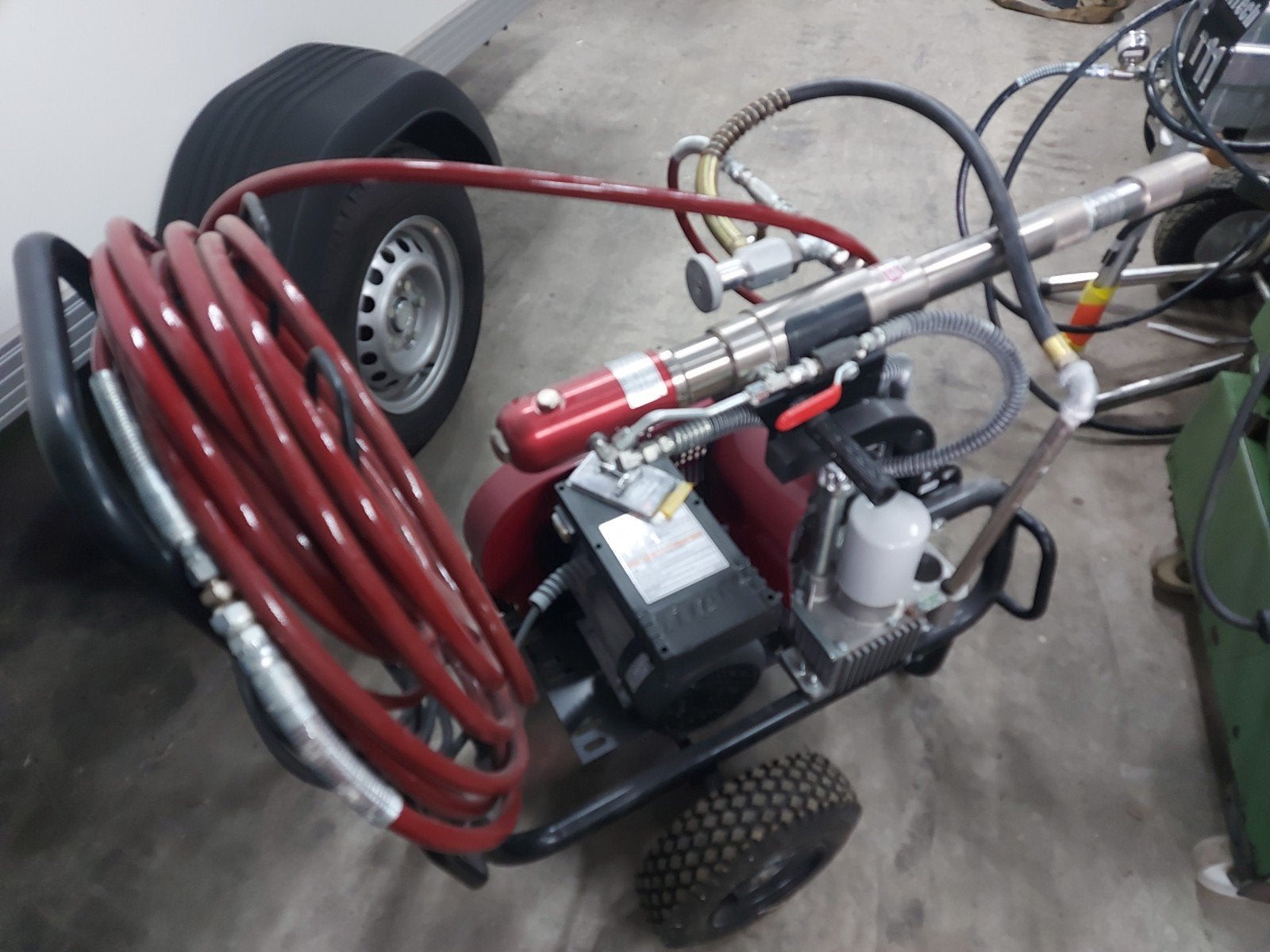 Titan Power Twin Plus Spuitmachine - Zo goed als nieuw!, Ophalen of Verzenden, Verfspuit of Verfpomp, Titan, Niet gespecificeerd