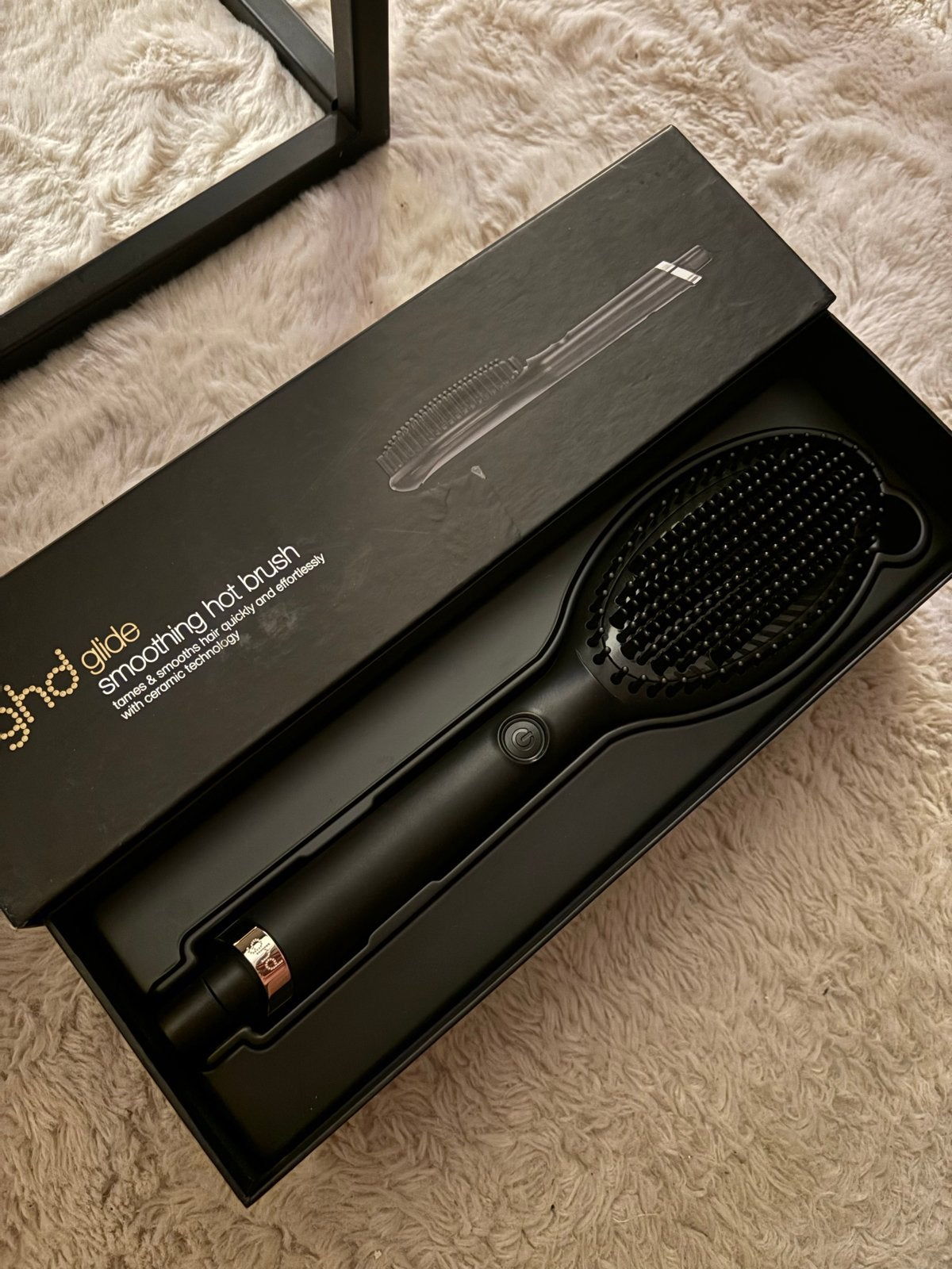 GHD Glide Smoothing Hot Brush - Nieuw in doos, Sieraden, Tassen en Uiterlijk, Uiterlijk | Haarverzorging, Ophalen of Verzenden