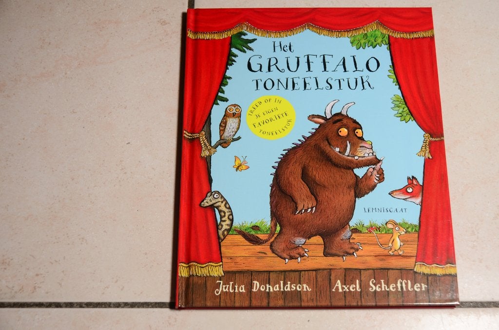 Het Gruffalo toneelstuk Julia Donaldson Axel Scheffler NIEUW, Ophalen of Verzenden, Nieuw, Fictie algemeen, Voorleesboek