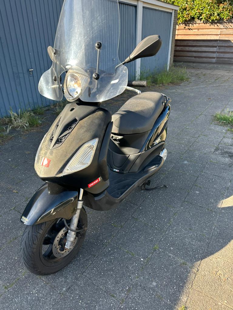 Piaggio fly weining km, Ophalen of Verzenden, Zo goed als nieuw, Benzine, Fly