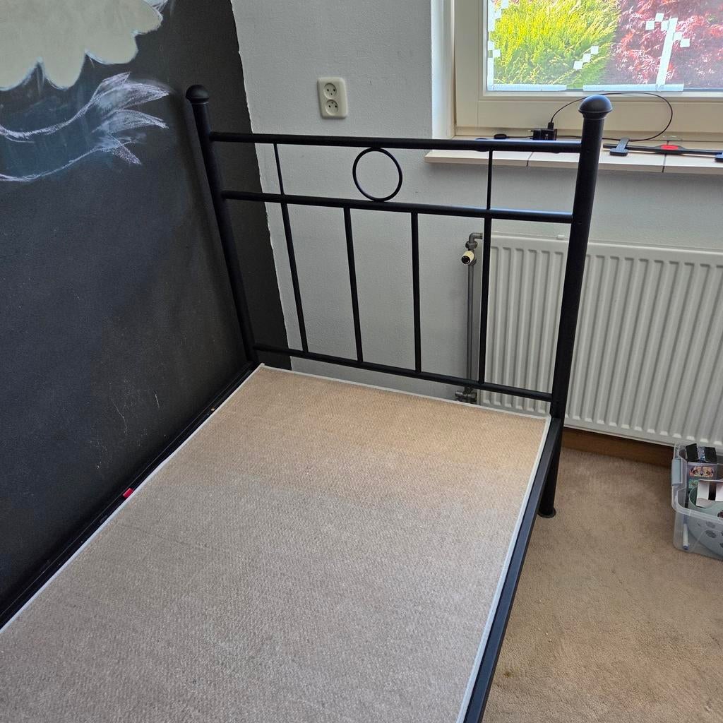 Eenpersoonsbed 80x200 cm zwart metaal, Ophalen, Gebruikt, Eenpersoons, Zwart
