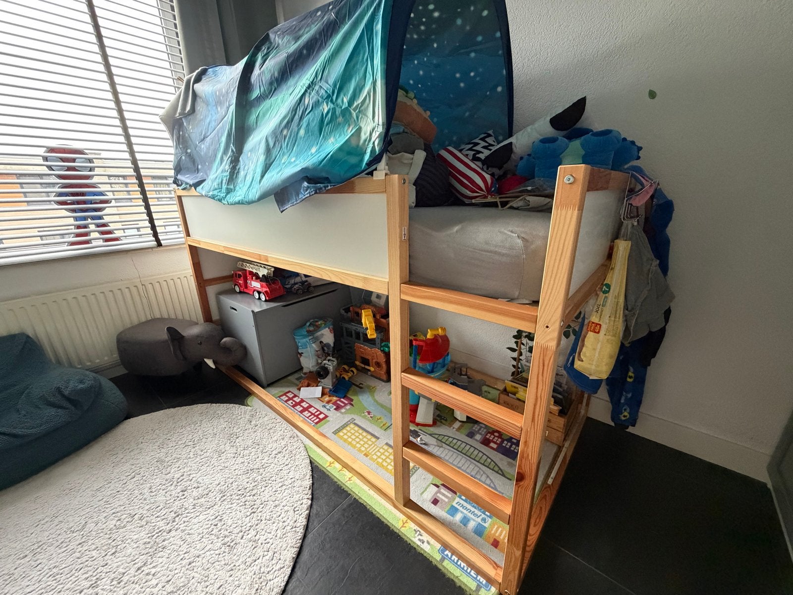 IKEA Kura omkeerbaarbed met tent, matras, topper, beschermer, Ophalen, 85 tot 100 cm, Gebruikt, Hoogslaper of Stapelbed