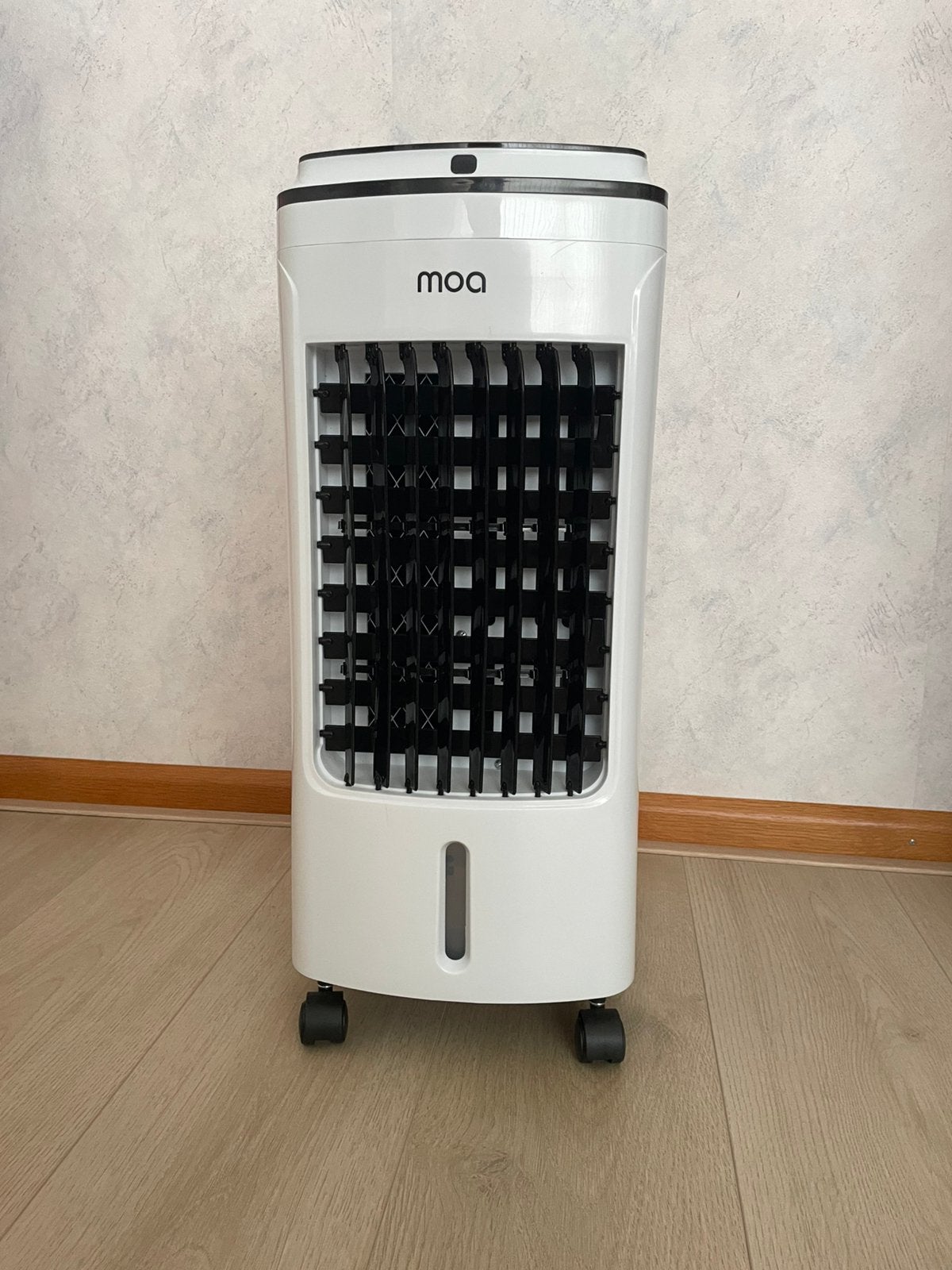 MOA mobiele aircooler (luchtkoeler), Ophalen, 3 snelheden of meer, Zo goed als nieuw, Koelen en Ontvochtigen