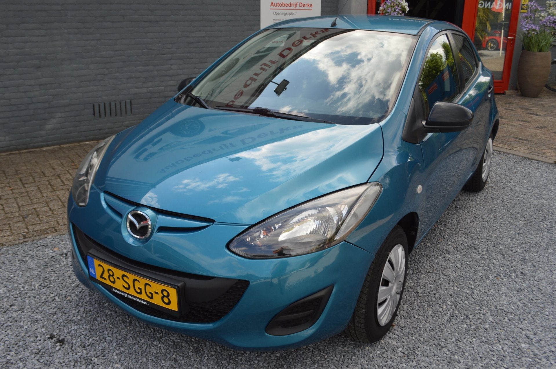 Mazda Mazda2