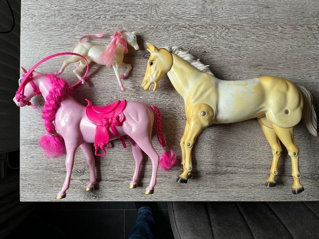 Barbie paarden 3 stuks, Ophalen of Verzenden, Gebruikt, Barbie