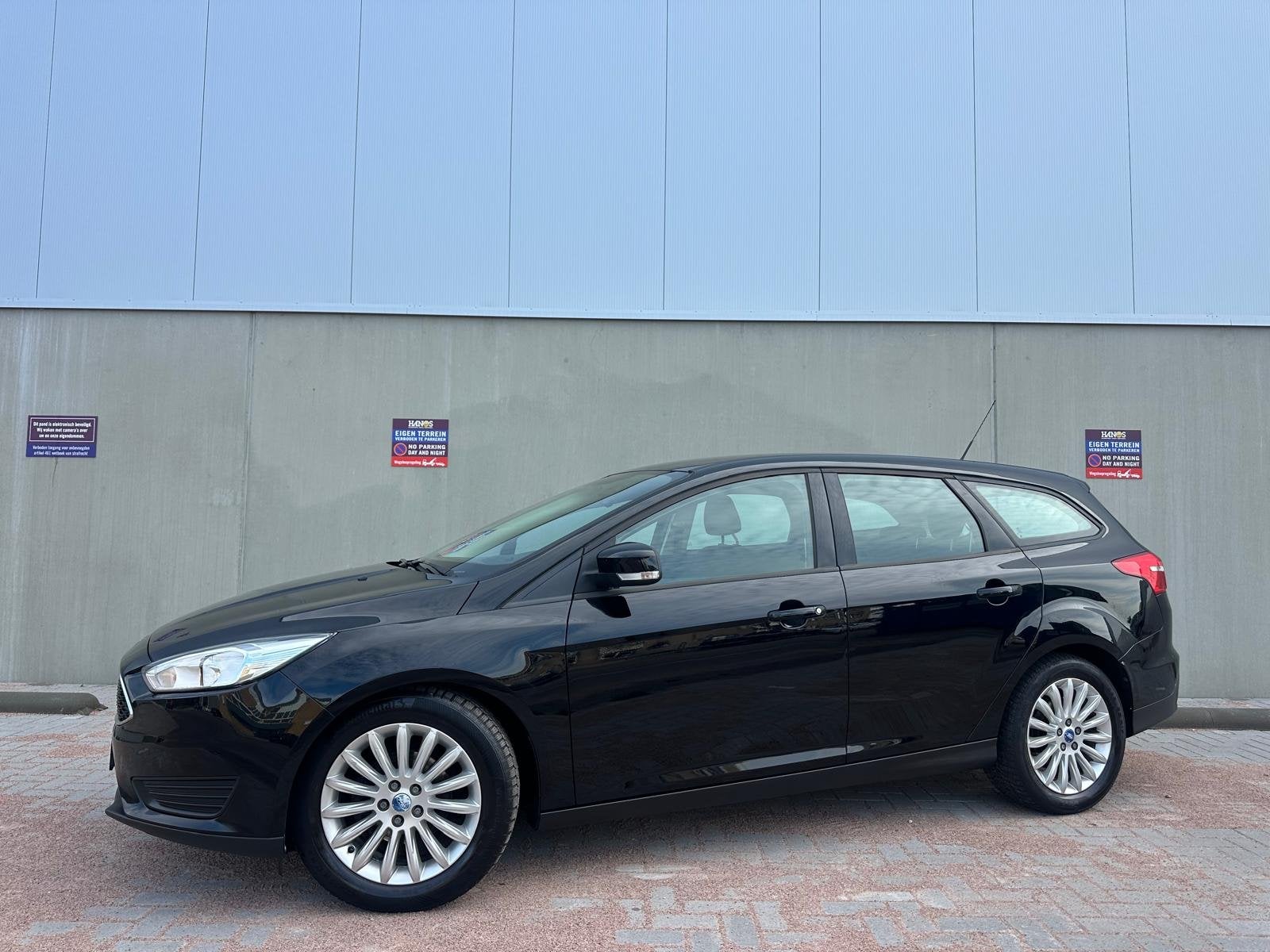 Ford FOCUS Wagon 1.0 Airco, Stoelverw, Lmv! (bj 2017), Auto's, Gebruikt, Zwart, Met garantie (alle), Bluetooth