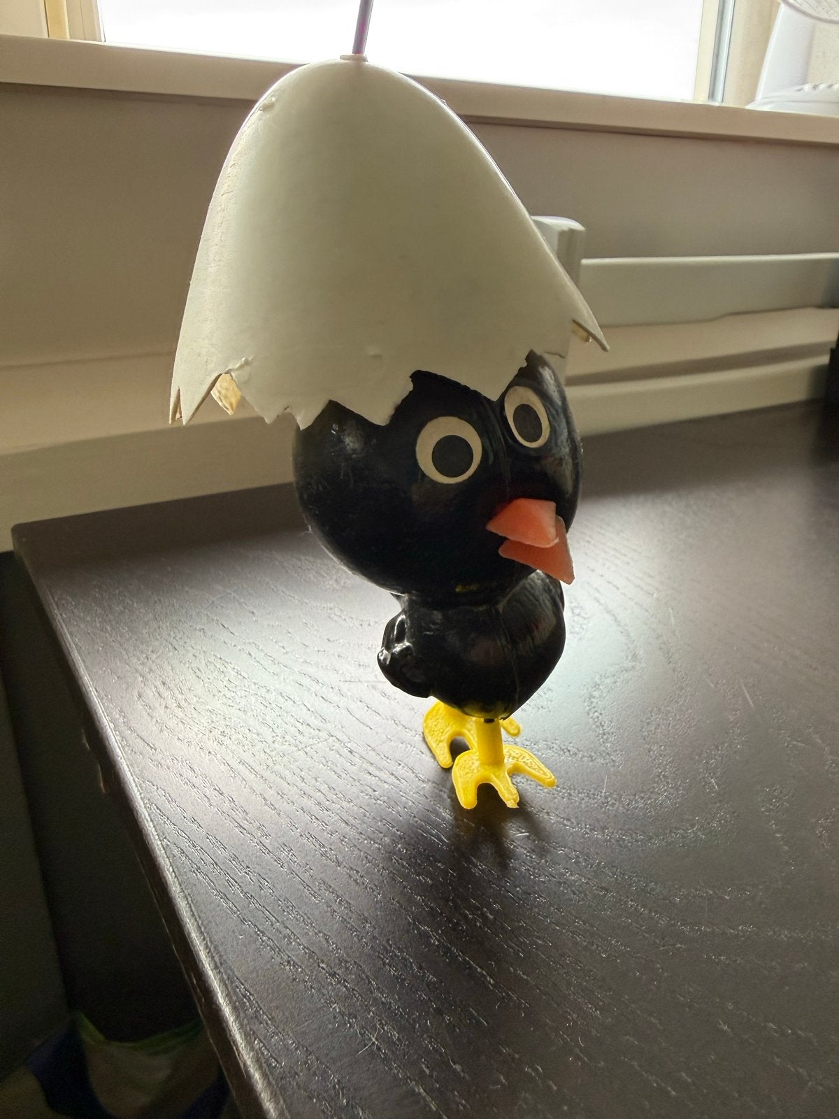 Vintage calimero in Ei Decoratie - Zwart met Geel, Ophalen of Verzenden, Gebruikt