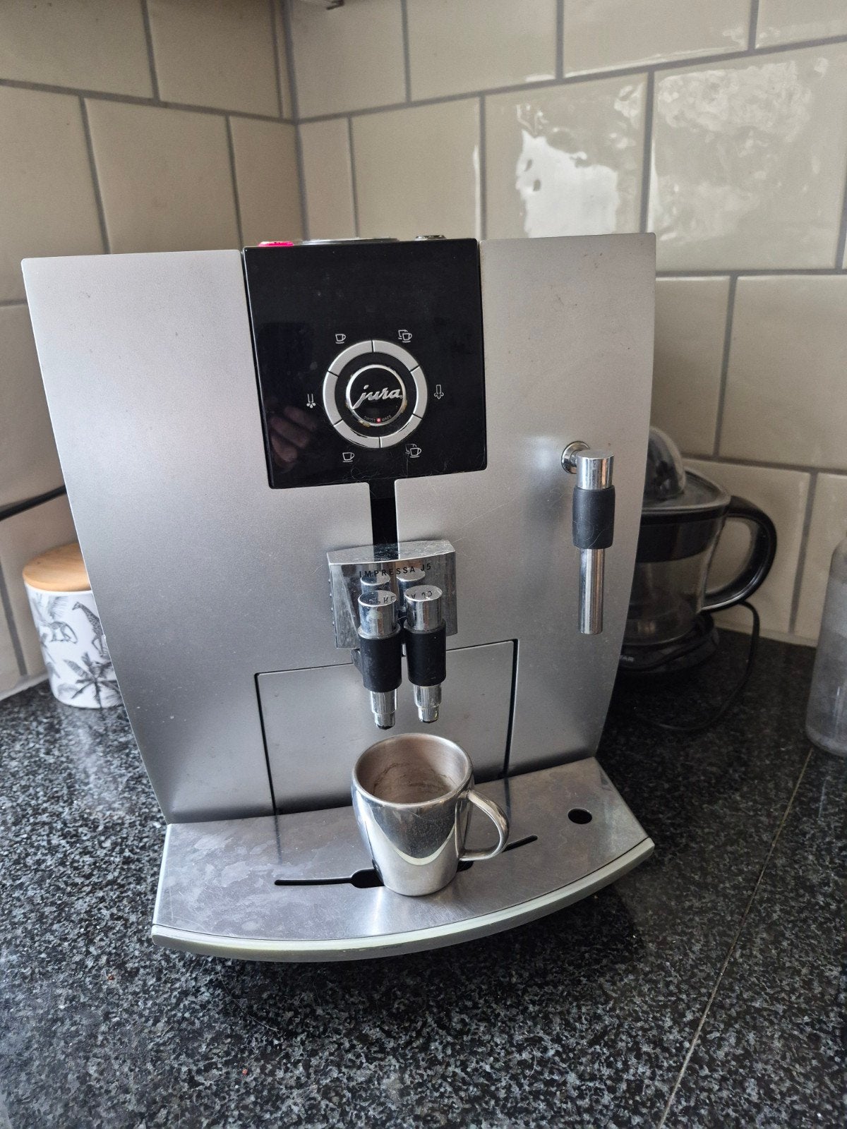 Jura J5 koffiemachine incl. 2 cappuccinatores, Ophalen, Gebruikt, Koffiemachine, Koffiebonen