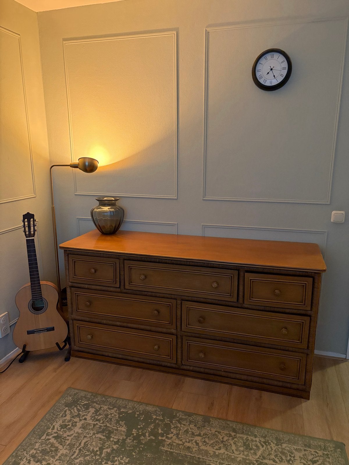 Vintage ladekast met rieten details, Gebruikt, 5 laden of meer, 150 tot 200 cm, Ophalen of Verzenden