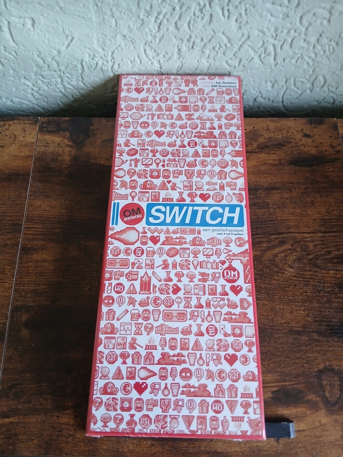 Switch Gezelschapsspel - Nieuw in plastic!, Postbus 123, 1000 AC Amsterdam, Info@omdenken.nl, Vijf spelers of meer, Nieuw