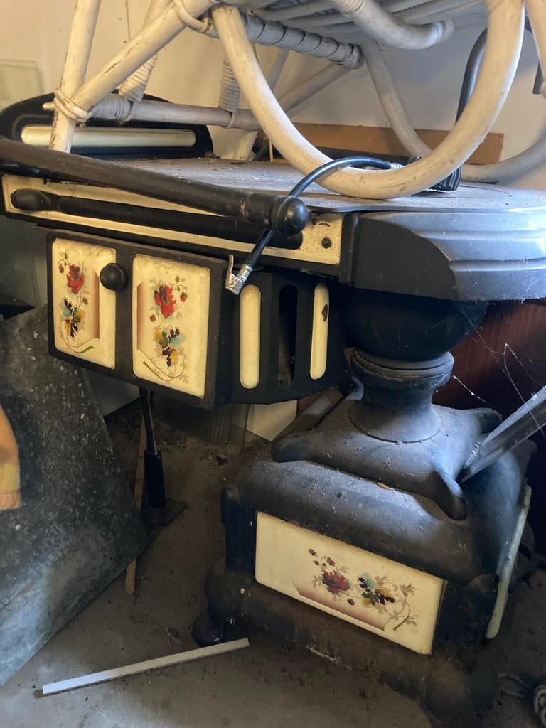 Antieke kachel te koop, Huis en Inrichting, Kachels, Ophalen, Gebruikt, Hout, Houtkachel