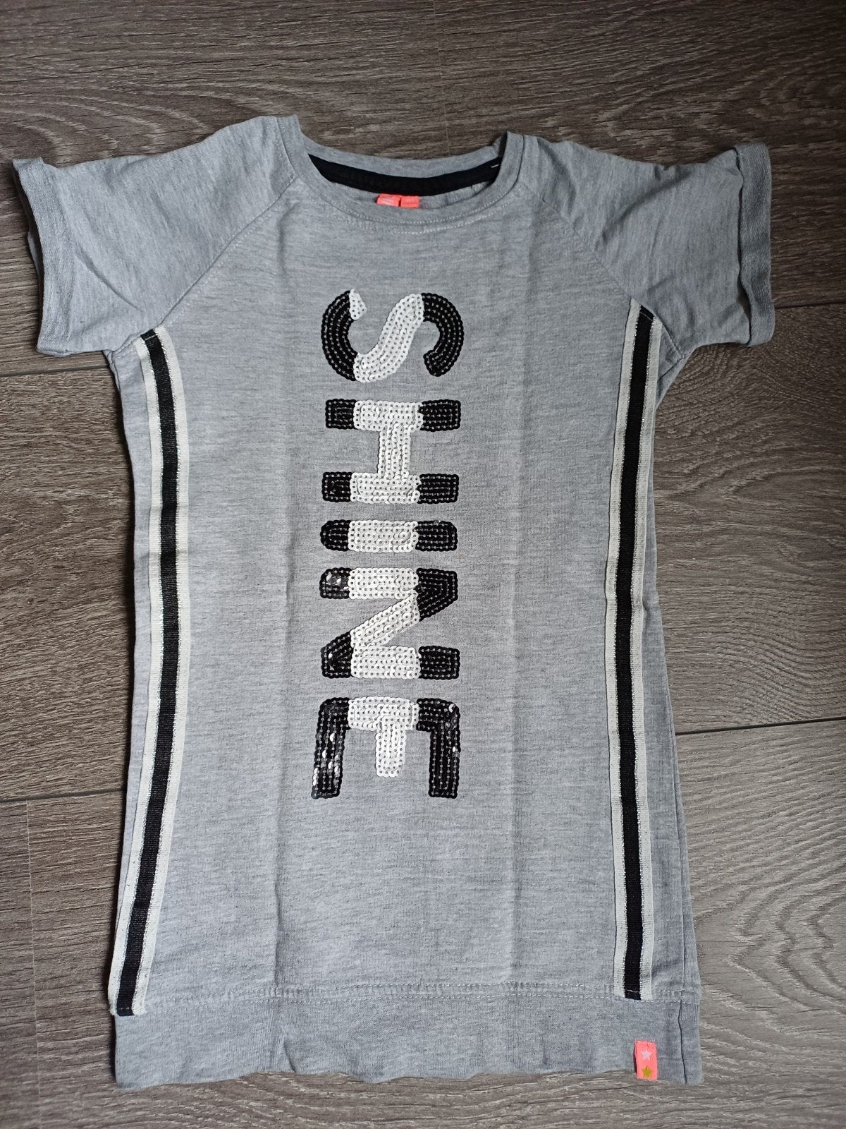 Grijs dik shirt met 'SHINE' pailletten voor meisjes, Gebruikt, Meisje, Ophalen of Verzenden, Shirt of Longsleeve