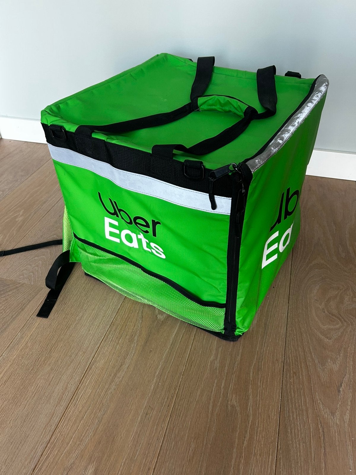 Bezorgtas Uber eats, Ophalen