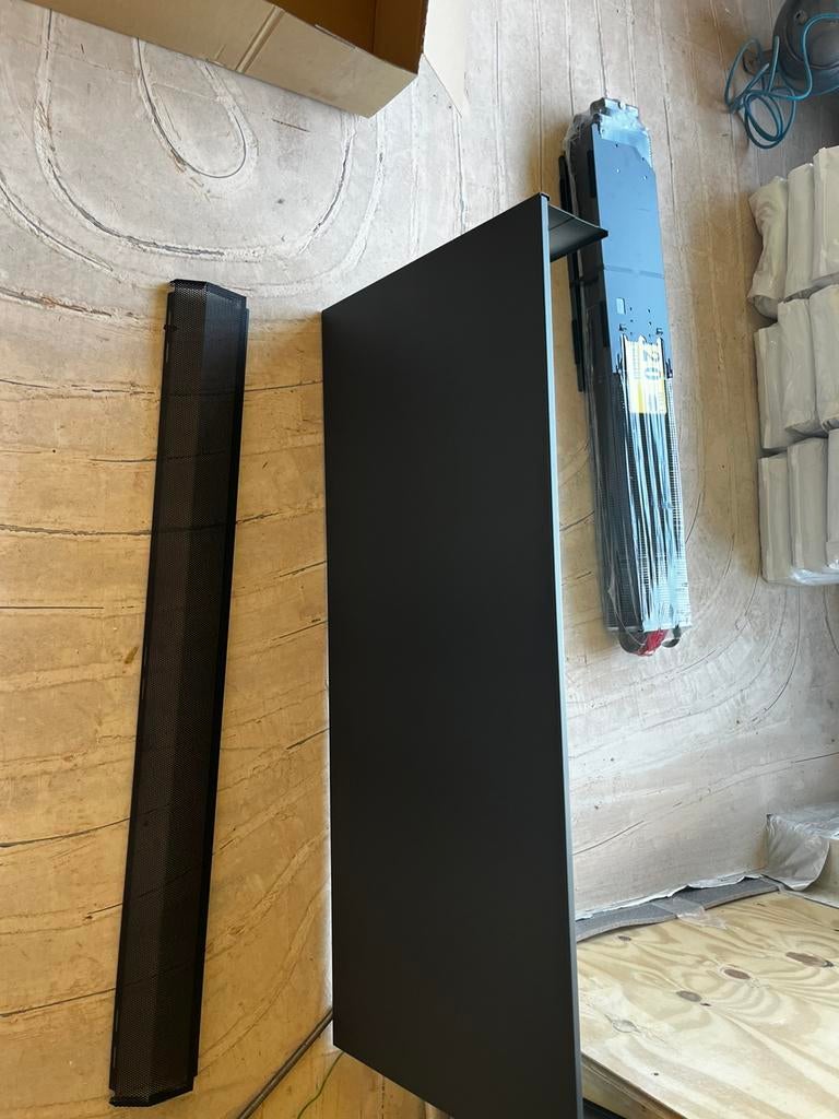 Jaga kachel - Linea Wand Plus - Zwart, Ophalen, Zo goed als nieuw