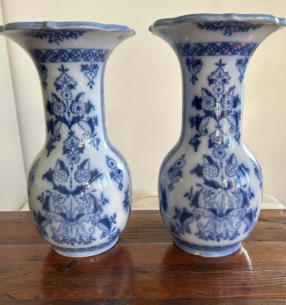 Set van twee trompetvazen Petrus Regout (ca 1910), Antiek en Kunst, Antiek | Vazen, Ophalen of Verzenden