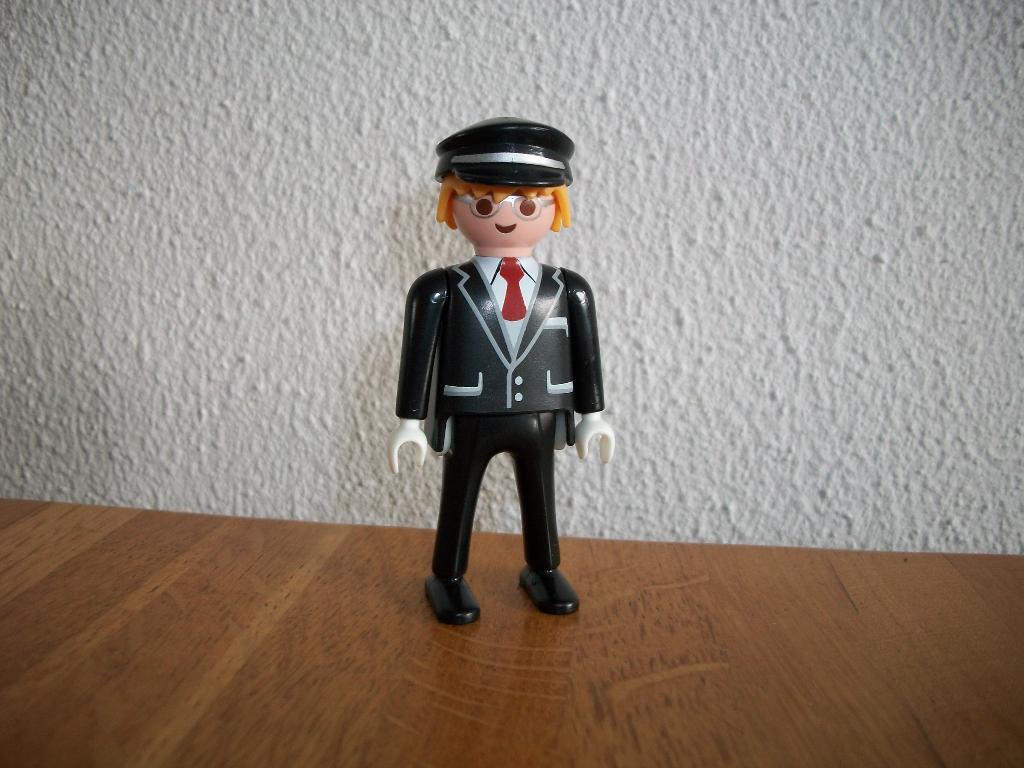 Chauffeur / privé chauffeur / butler, Ophalen of Verzenden, Nieuw, Complete set