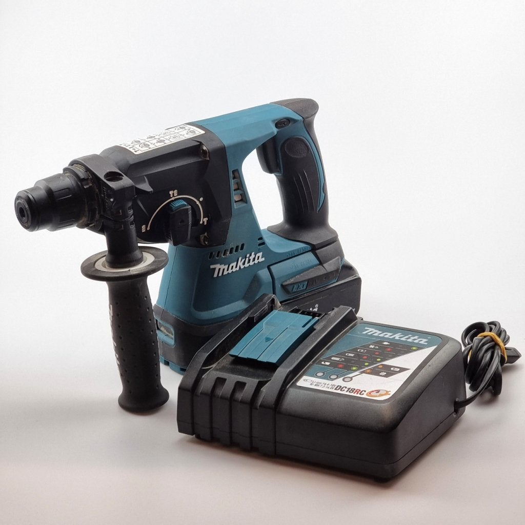 Makita DHR242 Boorhamer | Nette staat, Makita, Zo goed als nieuw, Support@makita.com, Makita Corporation, 3-11-8, Sumiyoshi-cho, 
Anjo, Aichi 446-8502
Japan
