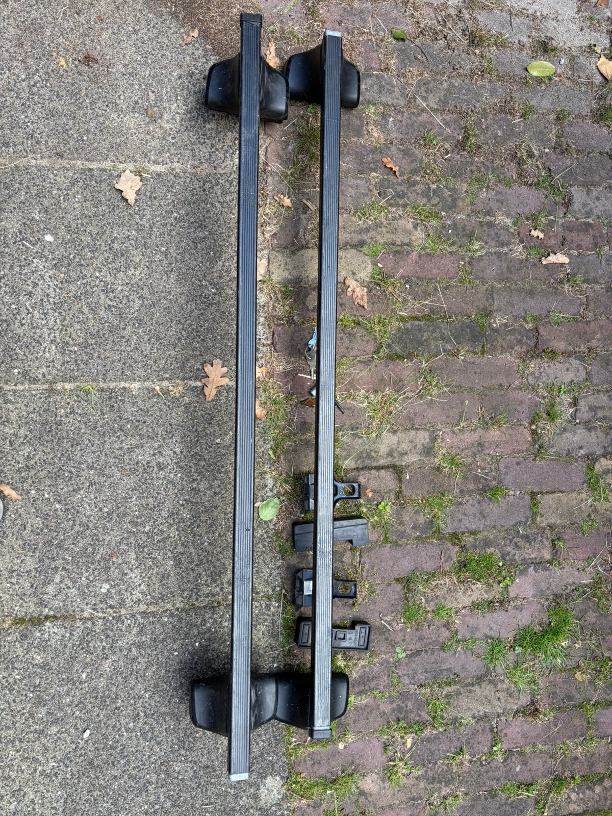 Thule dakdragers + voeten –compleet werkend (1 kap ontbreekt, Ophalen of Verzenden, Zo goed als nieuw