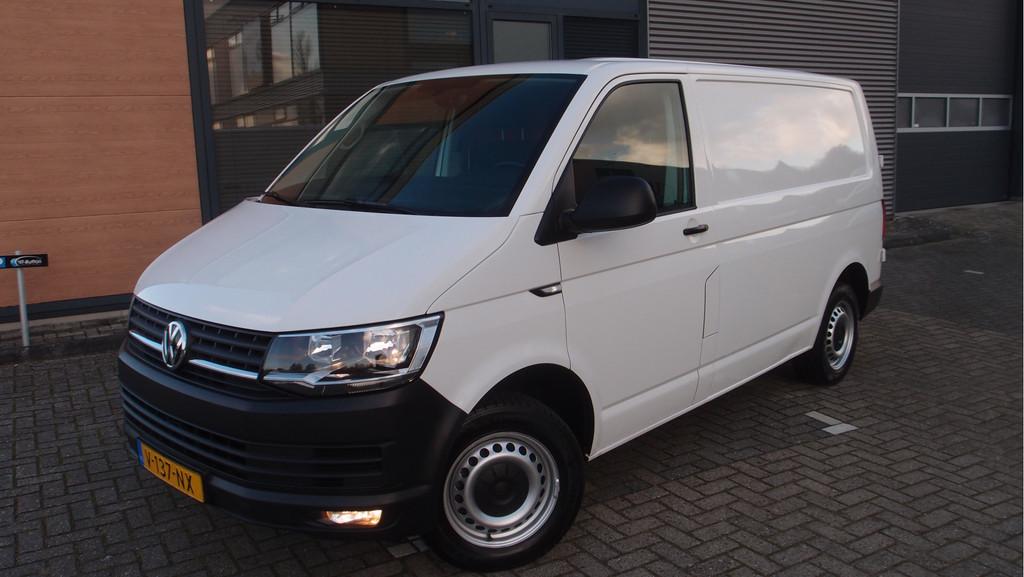 Volkswagen Transporter 2.0 TDI 150 pk automaat kasteninricht, Stof, Gebruikt, Euro 6, 4 cilinders