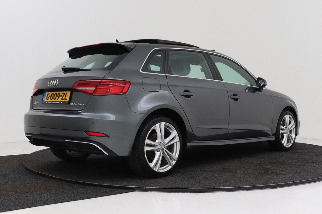 Audi A3 Sportback 40 e-tron Advance Sport S-Line | Panoramad, 8 kWh, Gebruikt, 4 cilinders, Leder en Stof