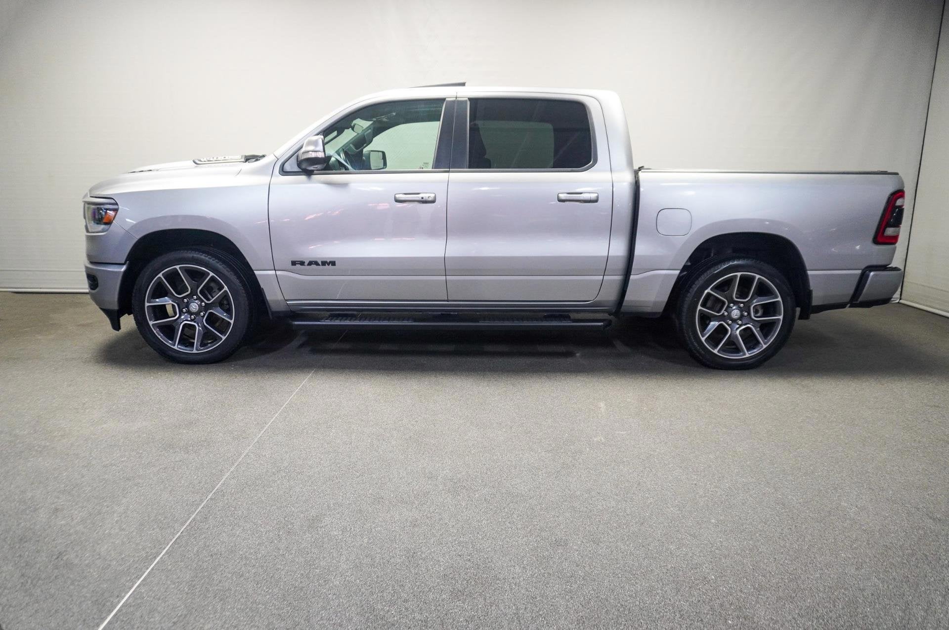 Dodge Ram 1500 5.7 V8 4x4 Crew Cab Rebel, Auto's, 2706 kg, Gebruikt, 5654 cc, Bedrijf
