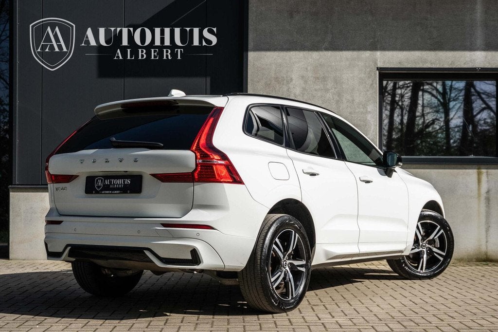 Volvo XC60 2.0 T8 R-Design Luchtvering Pano Trekhaak 19'', Automaat, Gebruikt, Zwart, 4 cilinders