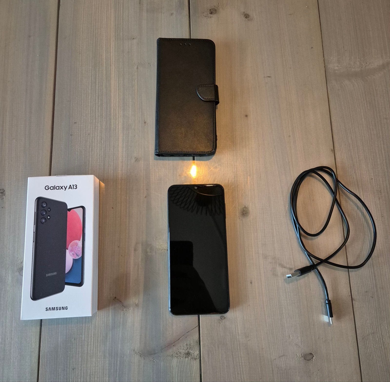 Samsung Galaxy A13 (2022) - Zo goed als nieuw met hoesje, Zwart, Touchscreen, Ophalen of Verzenden, Zo goed als nieuw