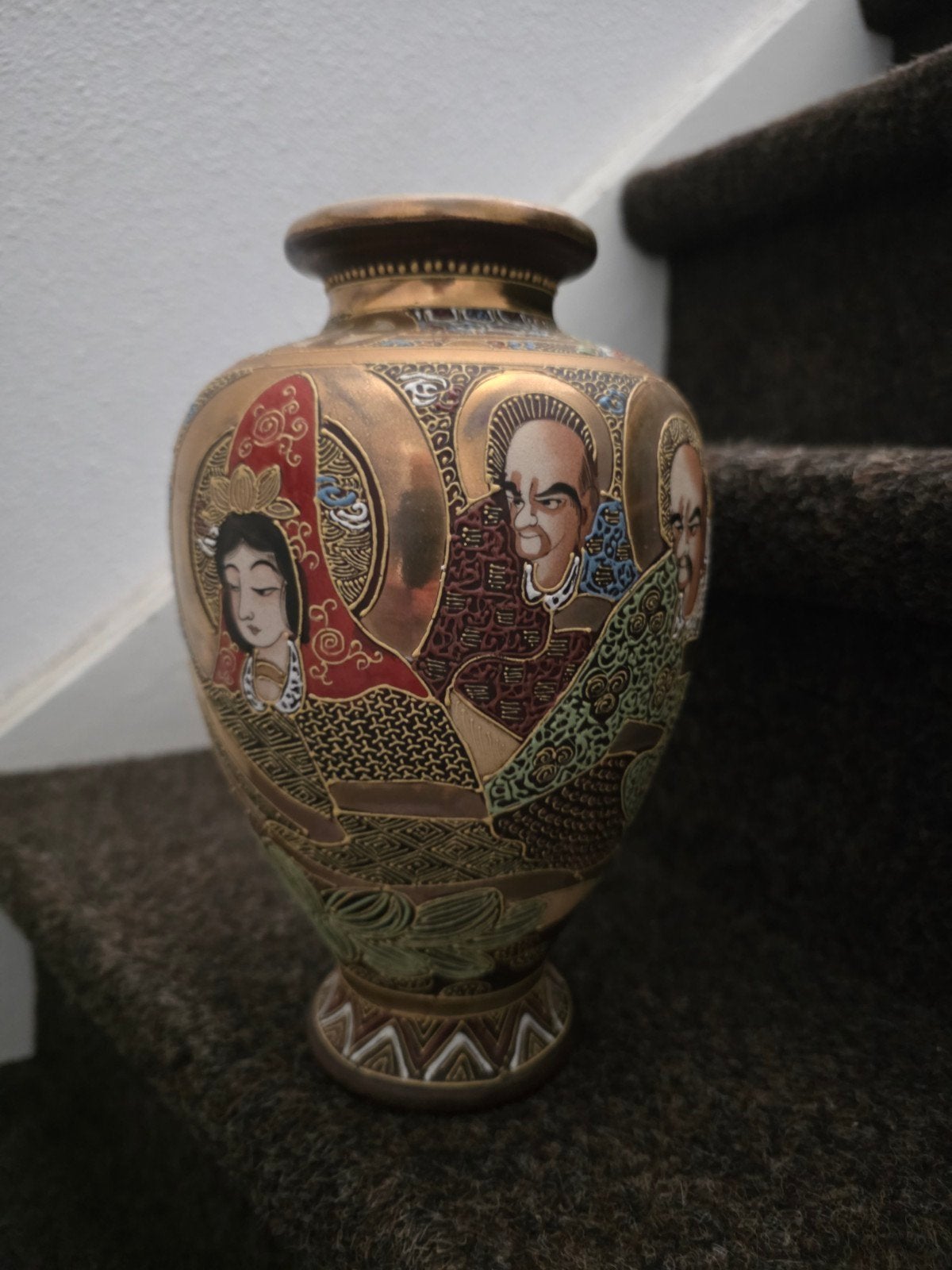 Antieke Satsuma vaas met gedetailleerde figuren, Antiek en Kunst, Ophalen of Verzenden