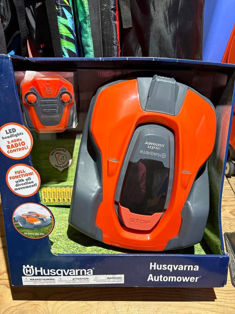 Husqvarna Automower RC - Speelgoed Robotmaaier, Ophalen of Verzenden, Nieuw