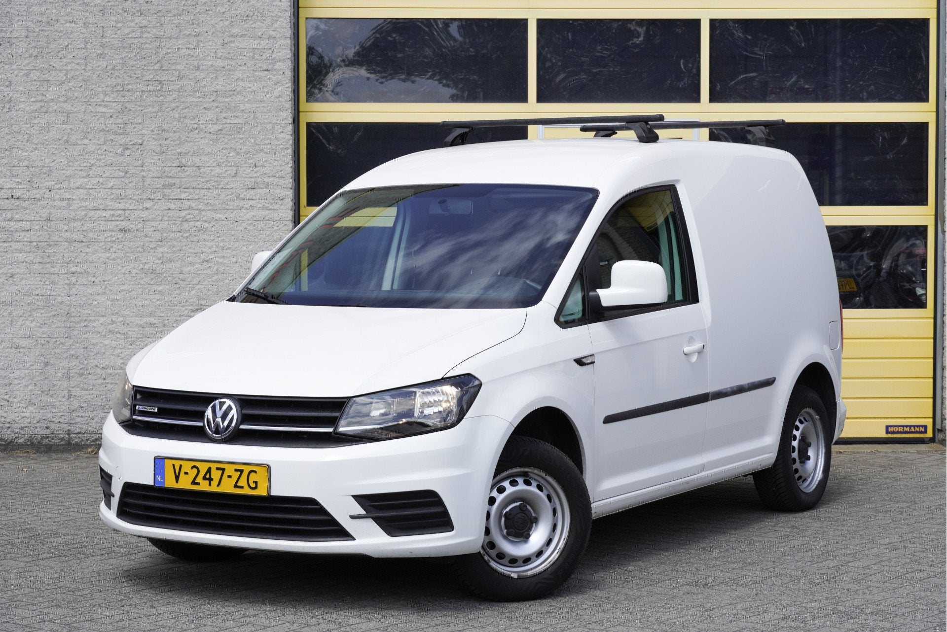 Volkswagen Caddy 1.4 TGI L1H1 EcoFuel BJ2019 Bumpers/Buitens, Auto's, Voorwielaandrijving, Dealer onderhouden, Gebruikt, 4 cilinders