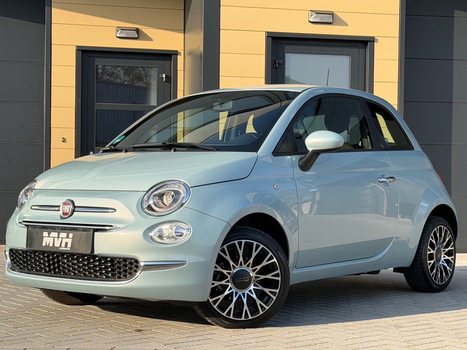 Fiat 500 1.0 Hybrid Dolcevita - Navigatie - 16'' LMV - Digit, Auto's, Voorwielaandrijving, Dealer onderhouden, Stof, Blauw