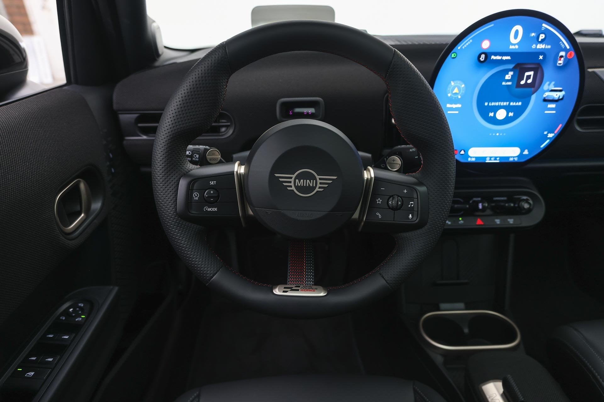 MINI Hatchback Cooper C Automaat / John Cooper Works / Pakke, Auto's, Mini, 156 pk, Lane Departure Warning, Zwart, Leder
