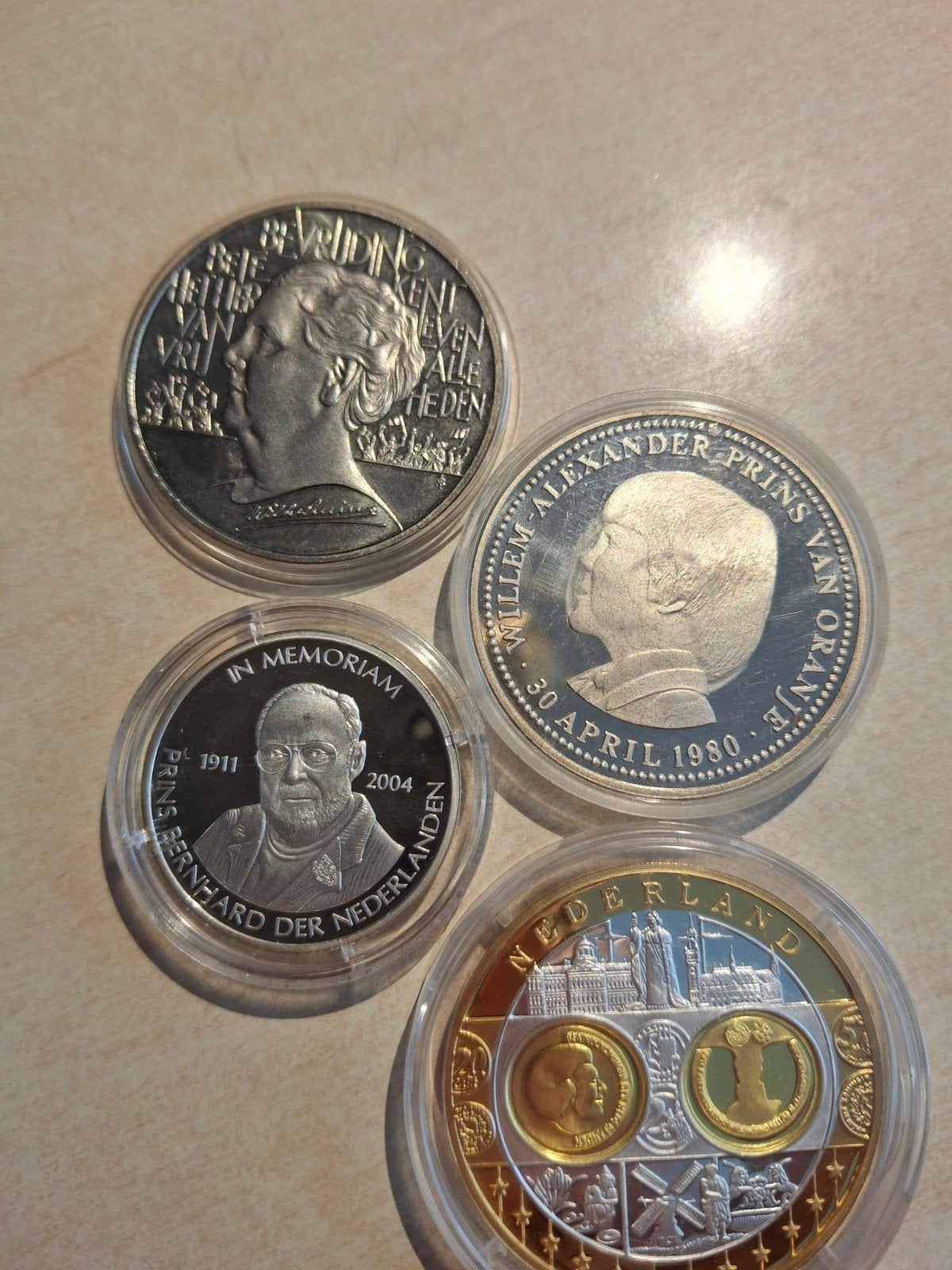 4 penningen van het koningshuis (UNC), Setje, Koningin Beatrix, Geboorte of Huwelijk, Overige waardes