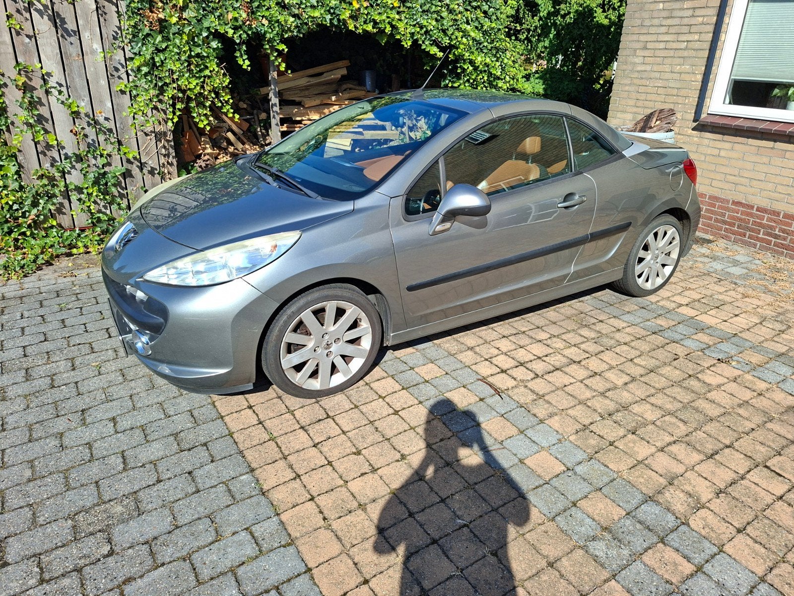 Peugeot 207 1.6 16V CC 110KW 2007 Grijs, Auto's, Peugeot, Voorwielaandrijving, 4 cilinders, Cabriolet, 4 stoelen