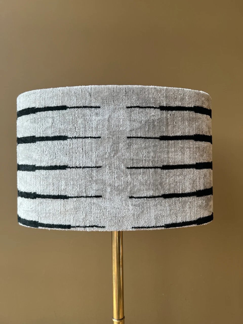 Madame Garage VELVET TIGER STRIPE lampenkap, Ophalen, Zo goed als nieuw, Zwart, Rond