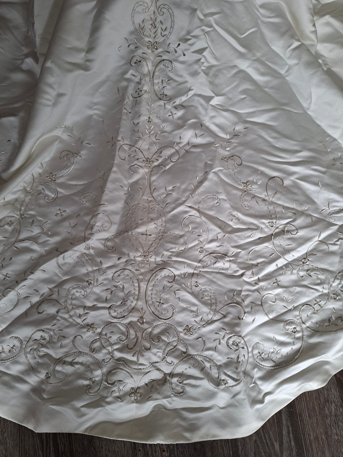 Prachtige trouwjurk met sleep en sluier - Maat 36 36, Ophalen, Trouwjurk, Wit, Zo goed als nieuw