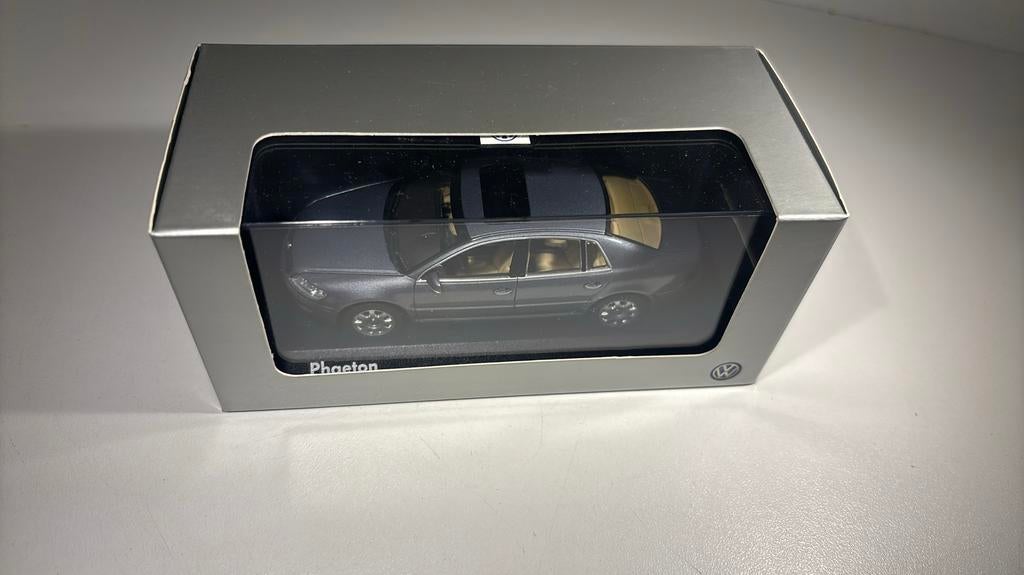 Volkswagen phaeton minichamps 1.43, Hobby en Vrije tijd, Modelauto's | 1:43, Auto, Ophalen of Verzenden, MiniChamps, A