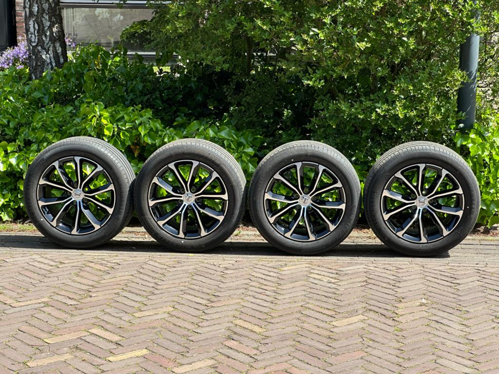Volvo (V60) Velgen 17 inch met nieuwe Michelin banden 5x108, Auto-onderdelen, Banden en Velgen, Ophalen, Banden en Velgen, Nieuw