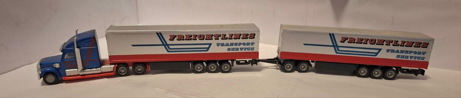 1806 Road Liner, Ophalen of Verzenden, Bus of Vrachtwagen, SIKU