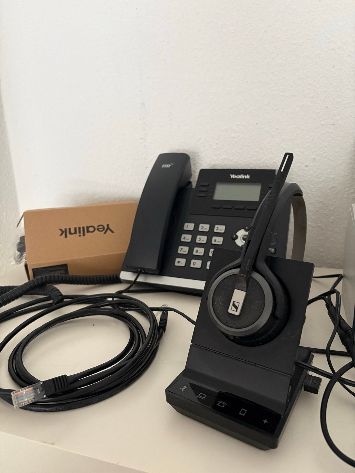 Kantoorpakket: Yealink telefoon, Sennheiser headset, Fujitsu, Ophalen of Verzenden