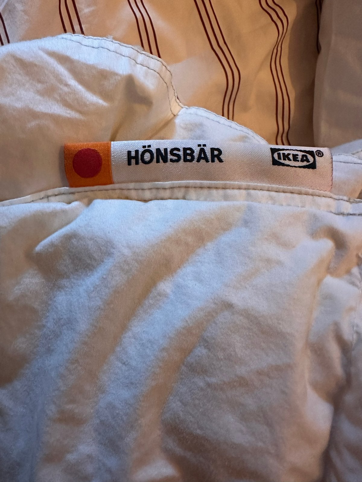 IKEA HÖNSBÄR Dekbed 200x220 - Warm en Comfortabel, Ophalen of Verzenden, Gebruikt, IKEA, Deken of Dekbed