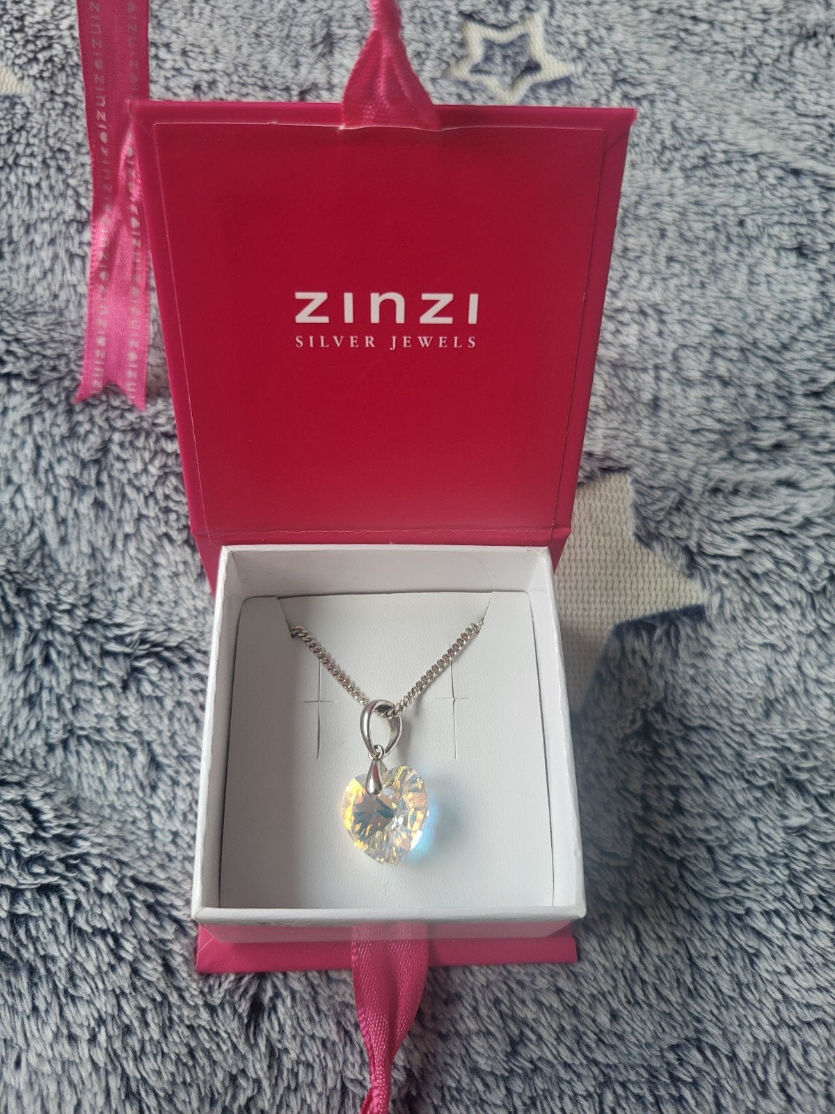 Zinzi ketting met hartvormige kristallen hanger, Nieuw, Met hanger, Ophalen of Verzenden, Zilver