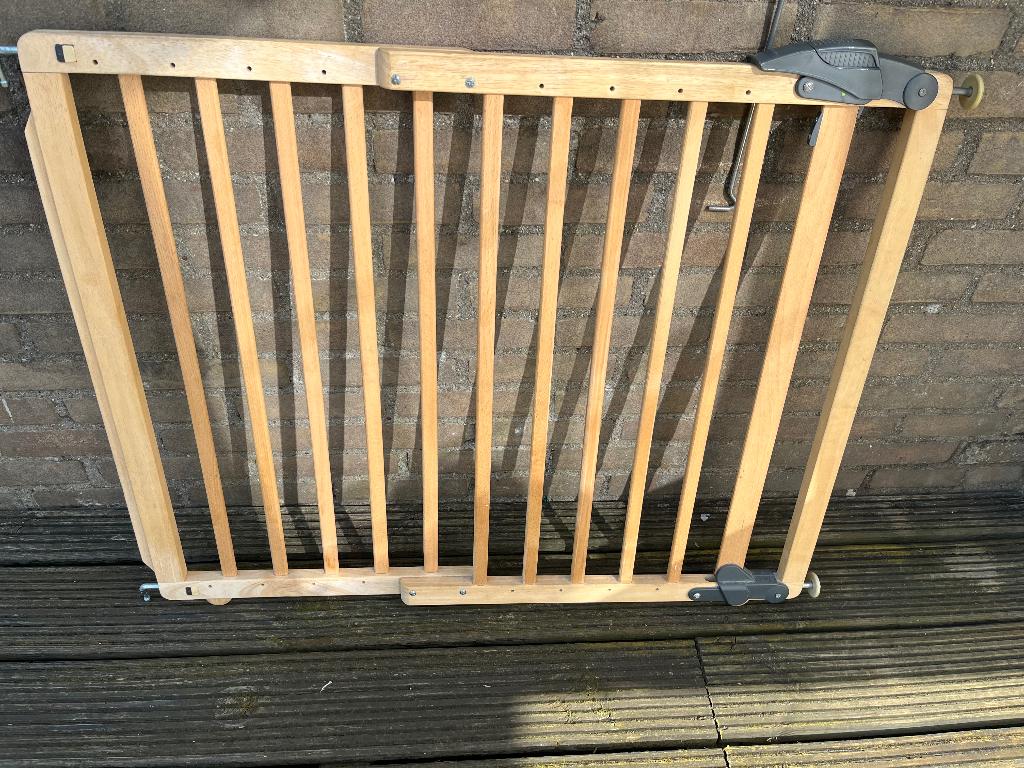 Trap hek, Ophalen, Zo goed als nieuw, Hout, 115 cm of meer