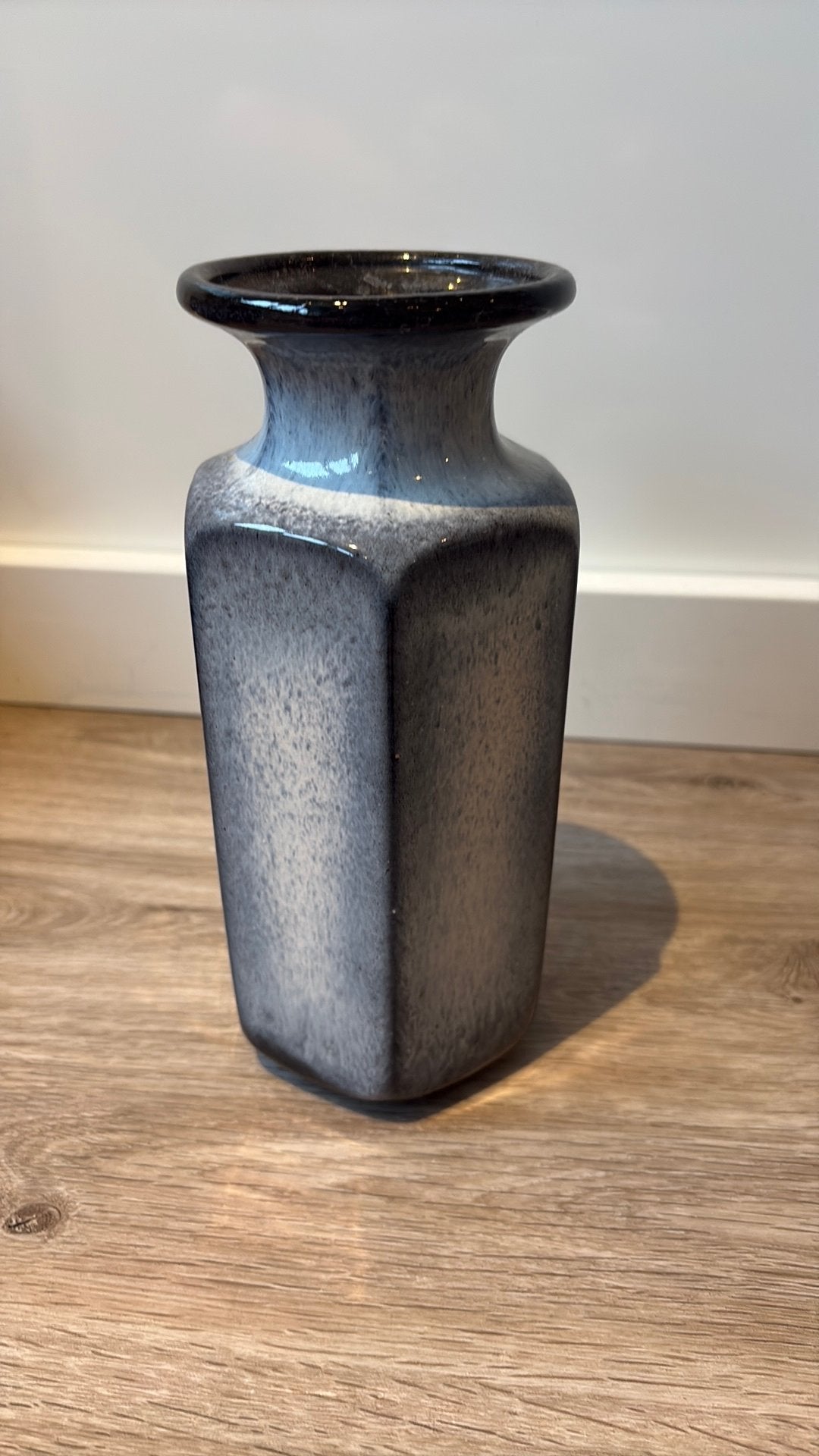 Scheurich West-Germany vaasje paars, Overige kleuren, Aardewerk of Porselein, Ophalen of Verzenden, Zo goed als nieuw